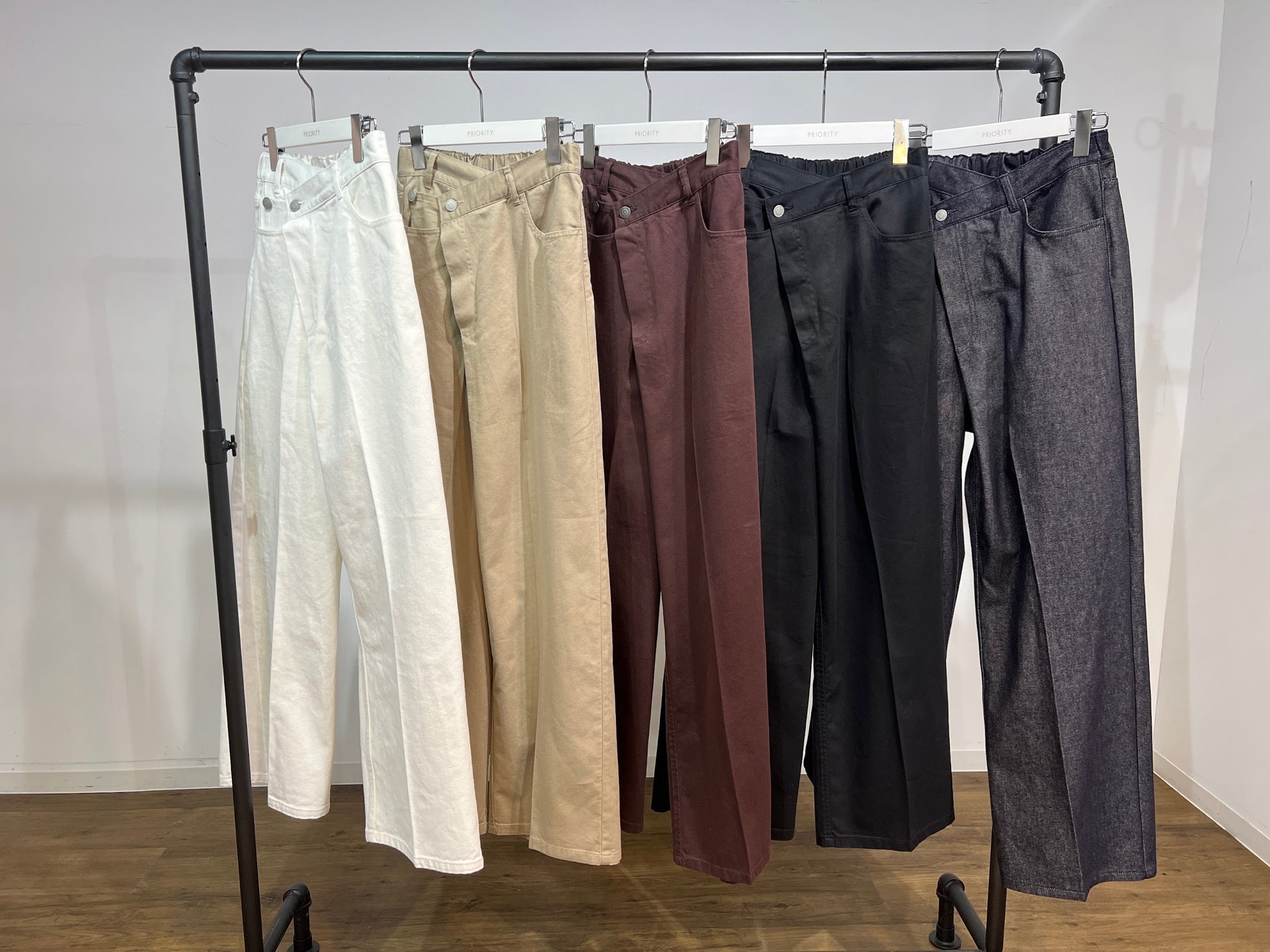 【予約販売】アシンメトリーパンツ／P62025AI／PRIORITY／2026SS