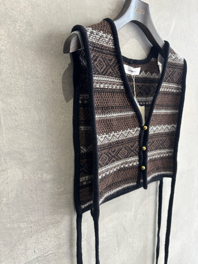 ジャガードVネックベスト／#8642701／LE MÉLANGE／2026 AW #1