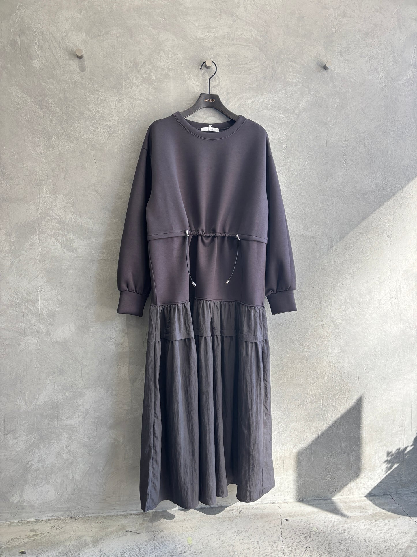 ウエストドロストドッキングワンピース／LHELBIE