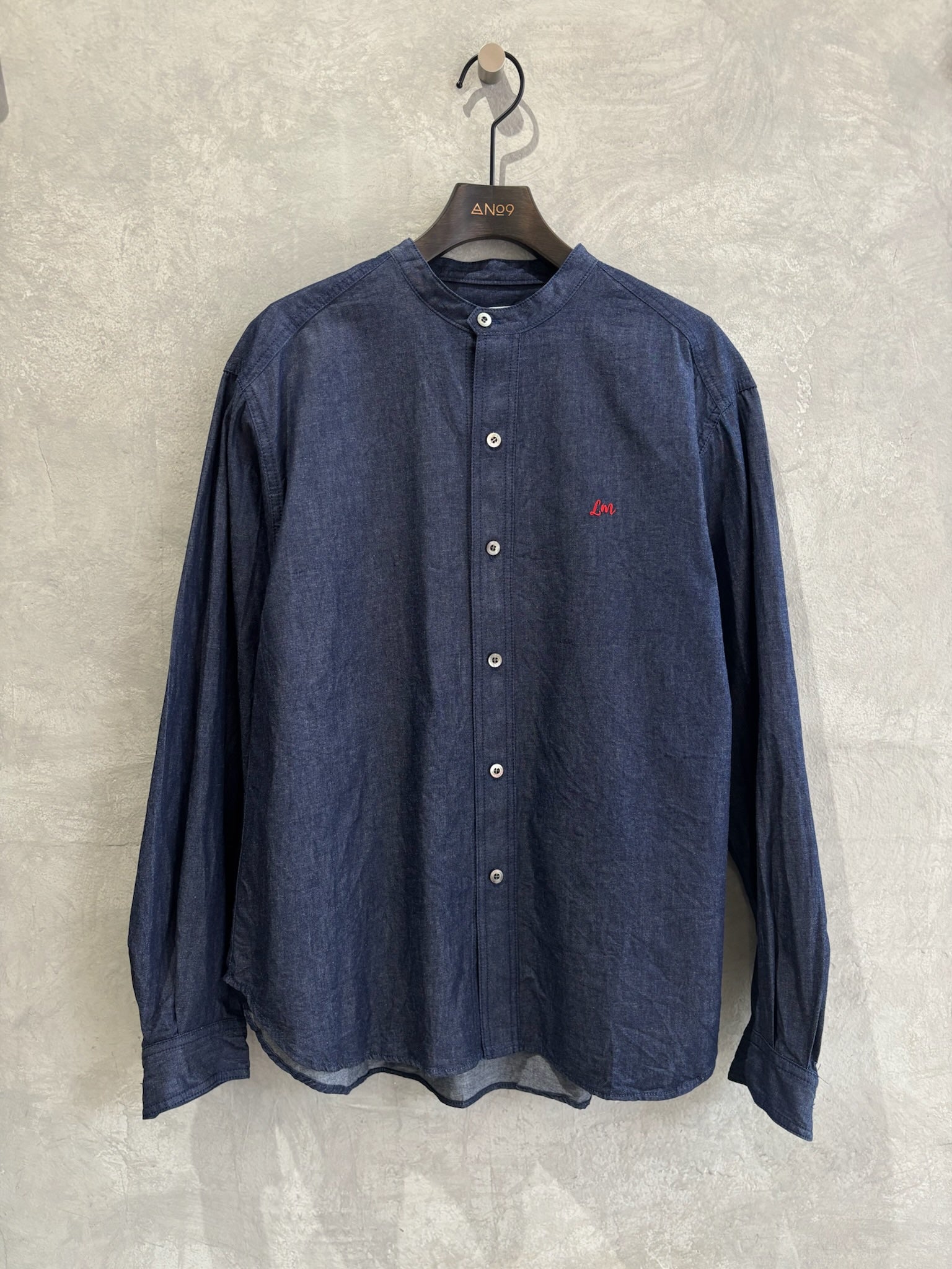 スタンドカラーデニムシャツ（スカーフ付き）／#8643203／LE MÉLANGE／2026 AW #1