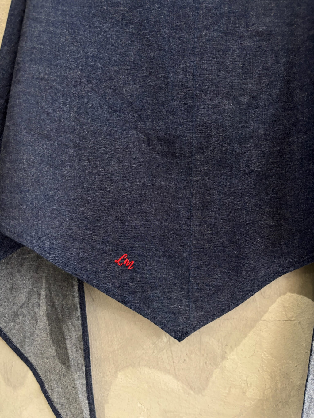 スタンドカラーデニムシャツ（スカーフ付き）／#8643203／LE MÉLANGE／2026 AW #1
