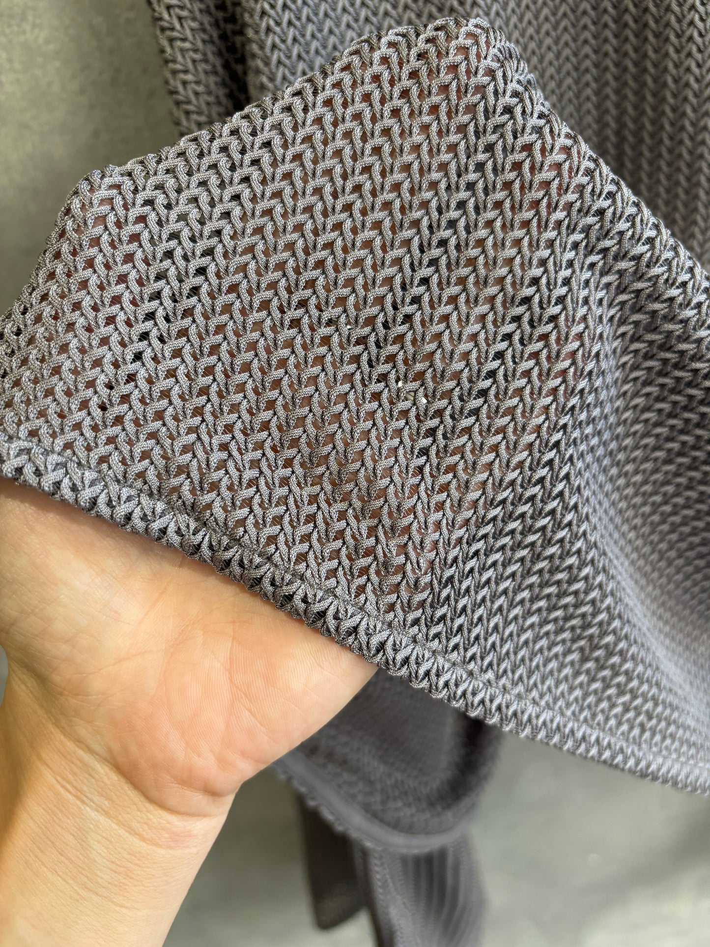 メッシュフレアプルオーバー／Anna Kerry