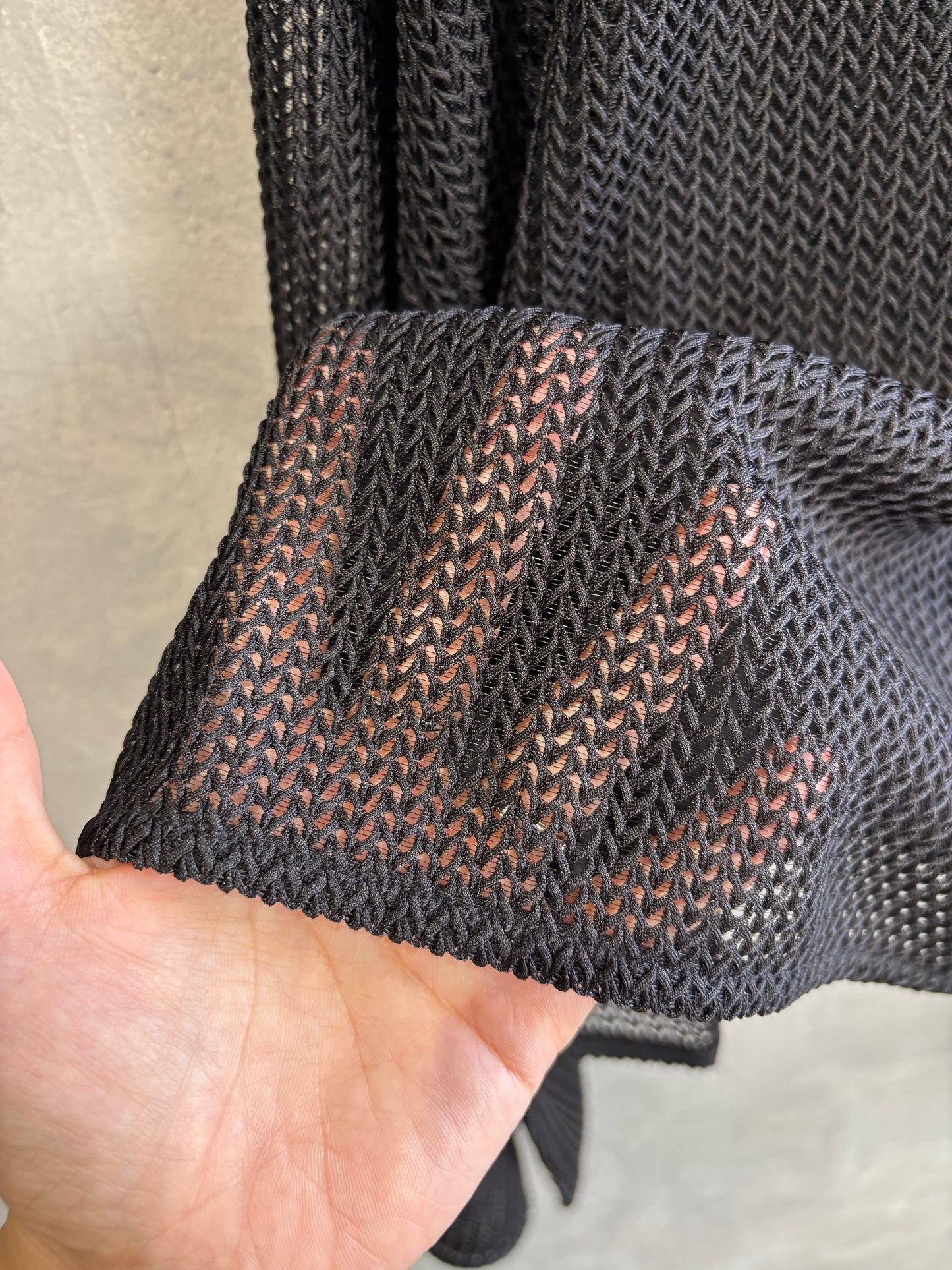 メッシュフレアプルオーバー／Anna Kerry