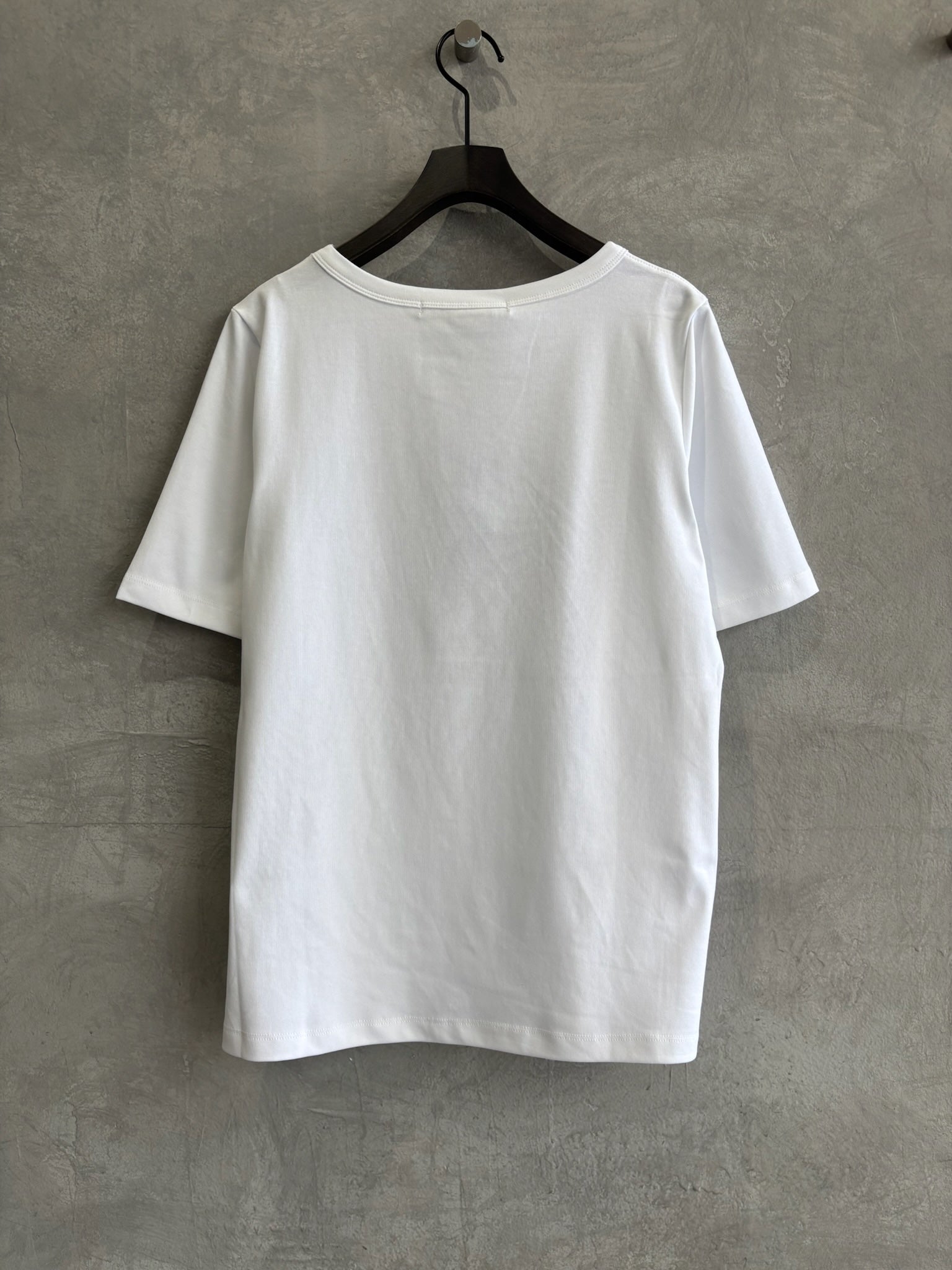ベーシックTシャツ／Anna Kerry／MNMS