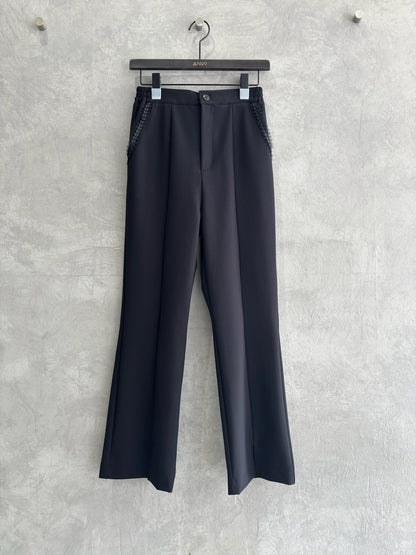 スーパーストレッチフレアパンツ／CYAN tokyo