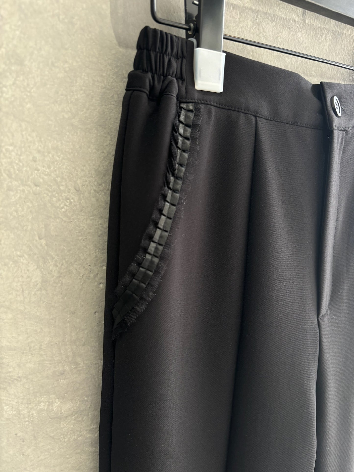 スーパーストレッチフレアパンツ／CYAN tokyo