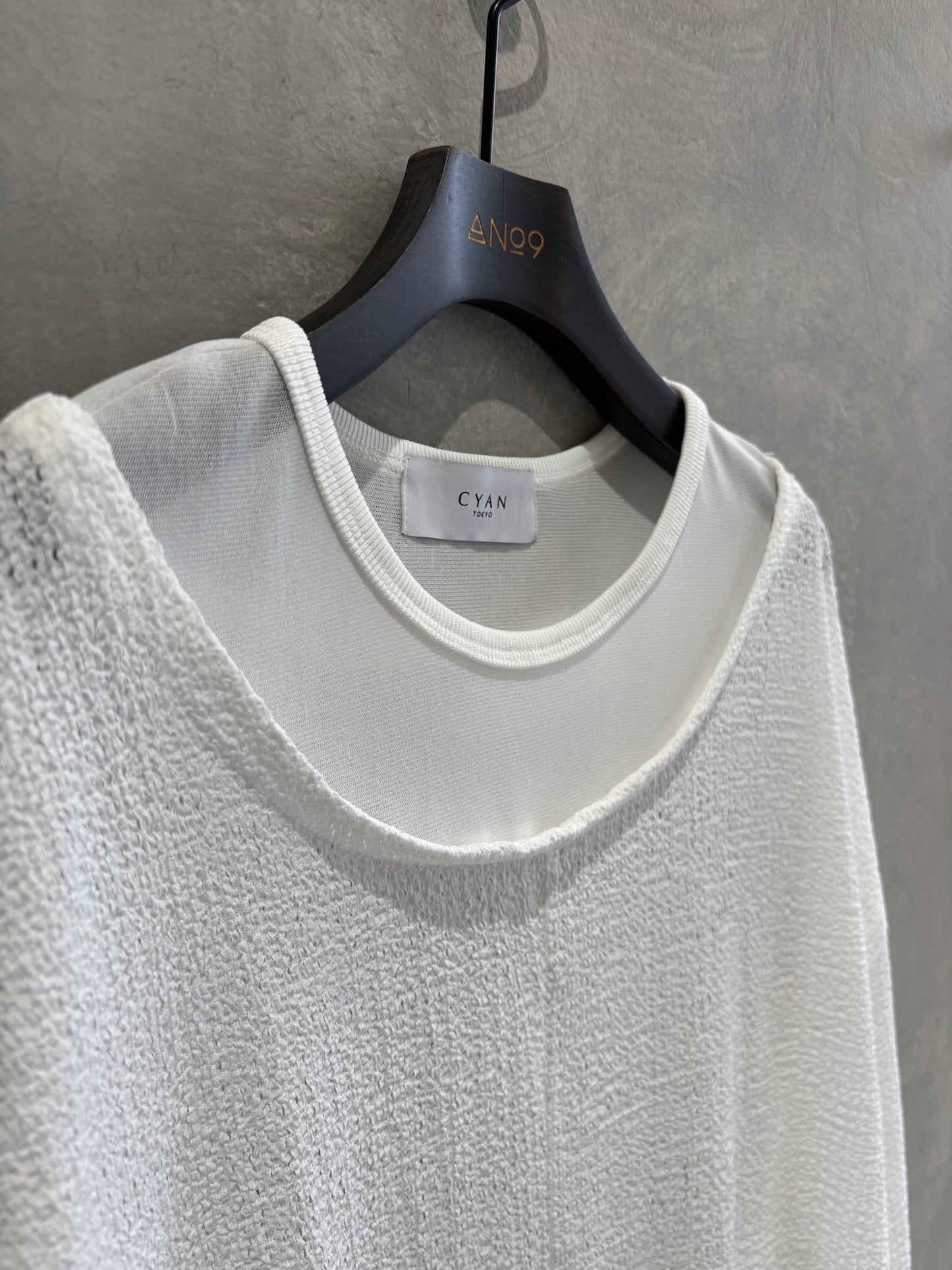 チュールコンビフロントトップス／CYAN tokyo