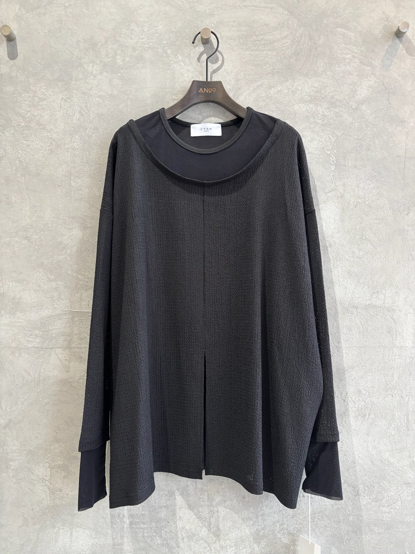 チュールコンビフロントトップス／CYAN tokyo