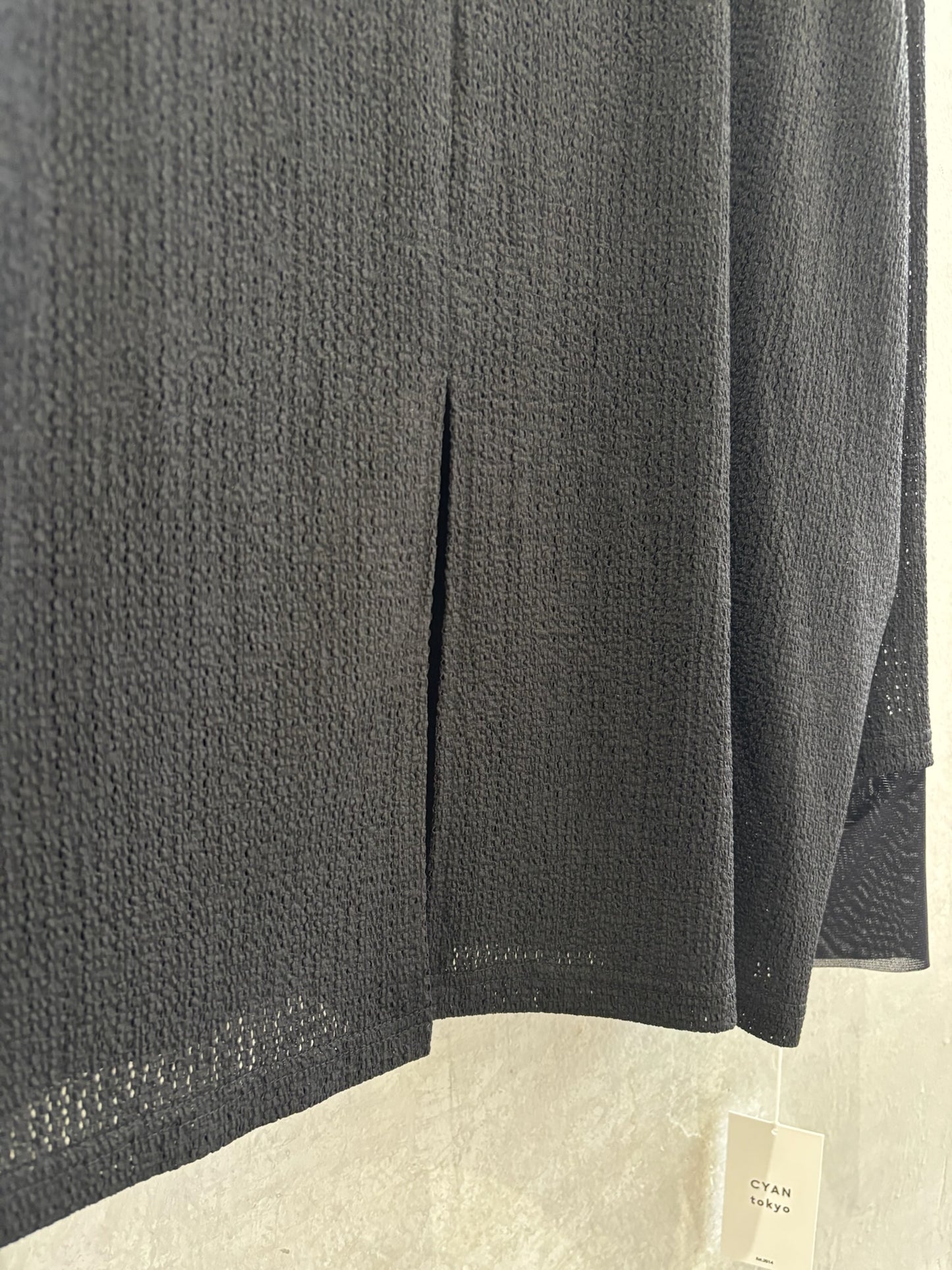 チュールコンビフロントトップス／CYAN tokyo