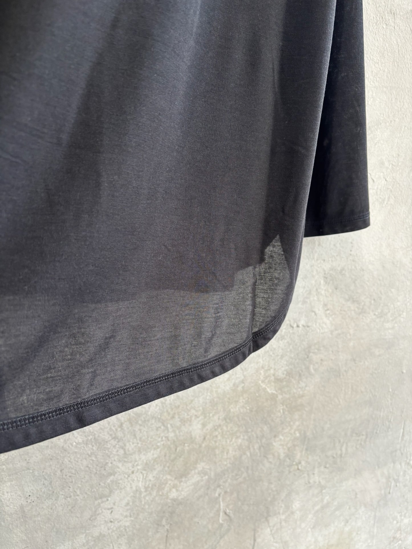 ルーズシアーロンT／Anna  Kerry