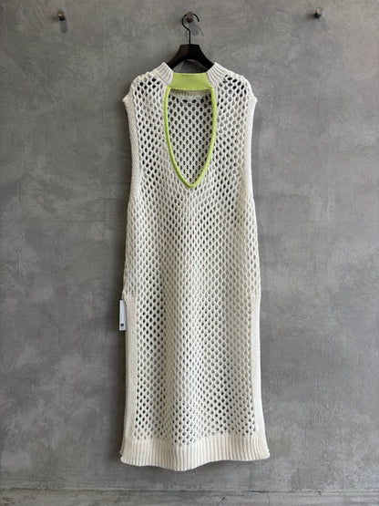 バックオープンメッシュニットワンピース／LHELBIE