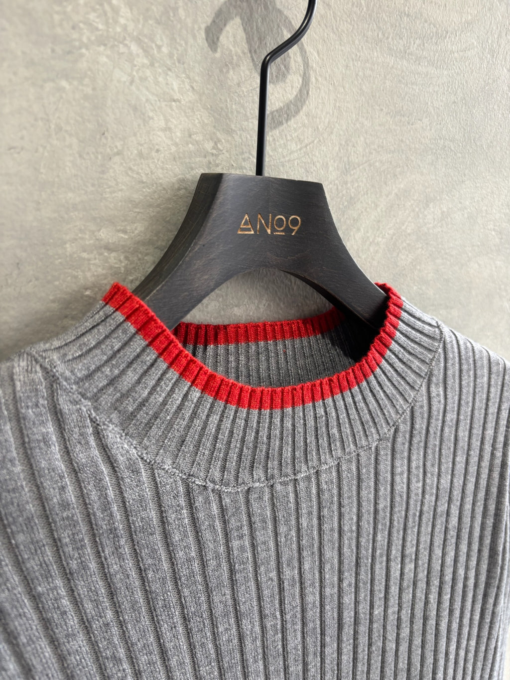 【再入荷】3カラー配色リブニット／LHELBIE