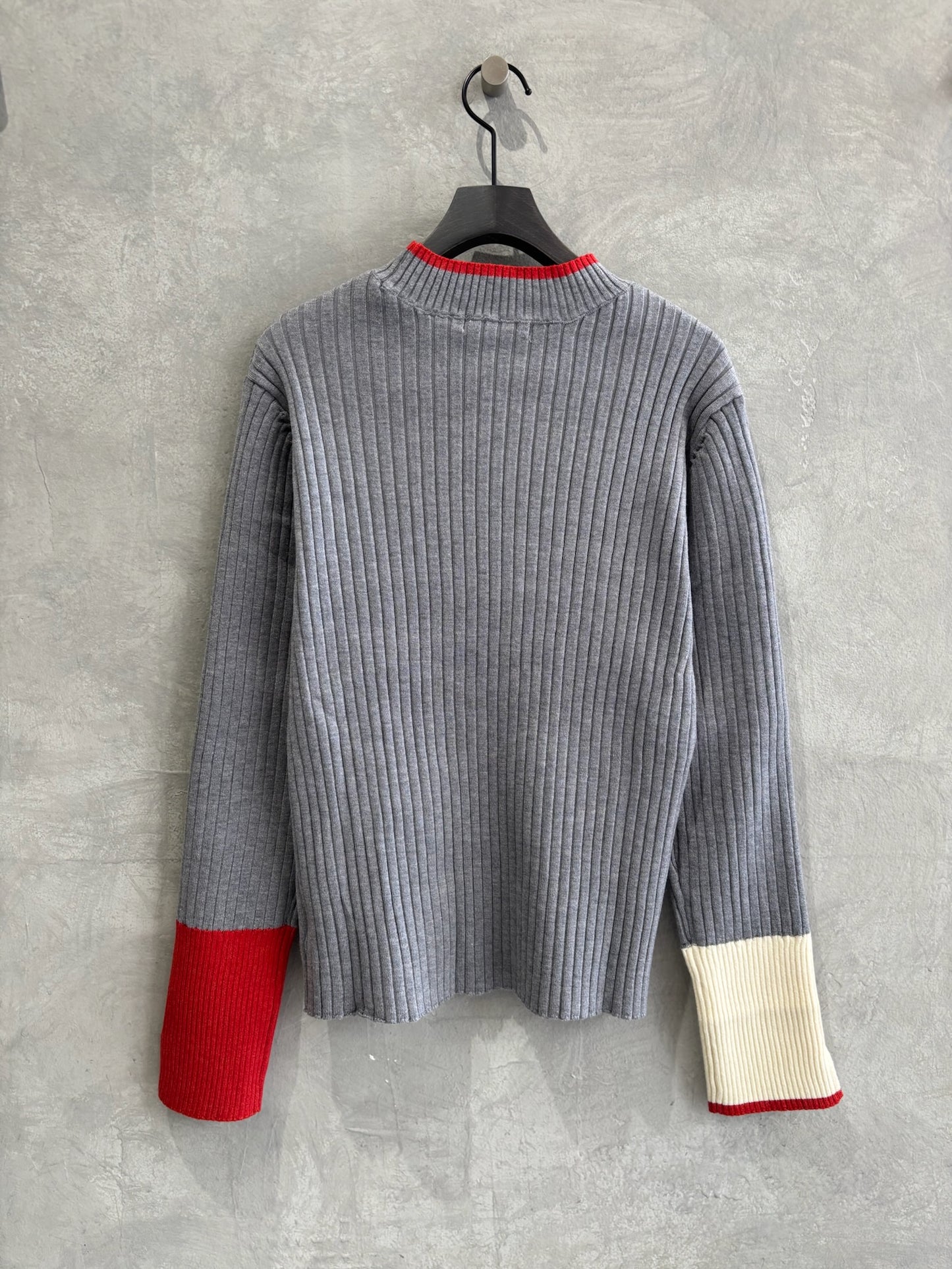 【再入荷】3カラー配色リブニット／LHELBIE