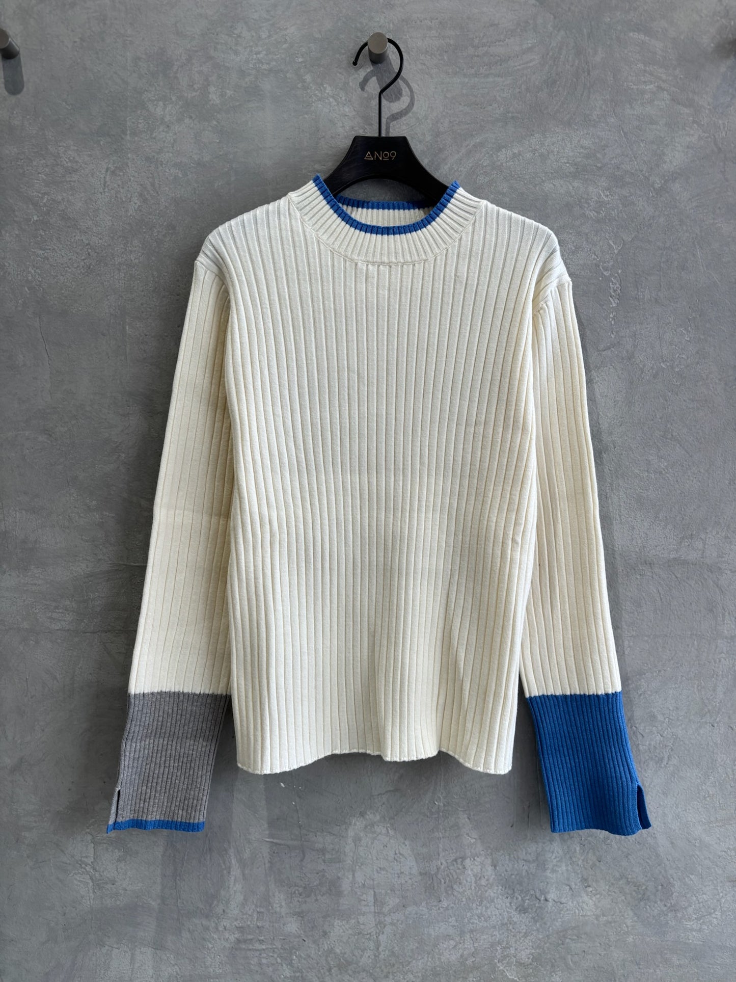 【再入荷】3カラー配色リブニット／LHELBIE