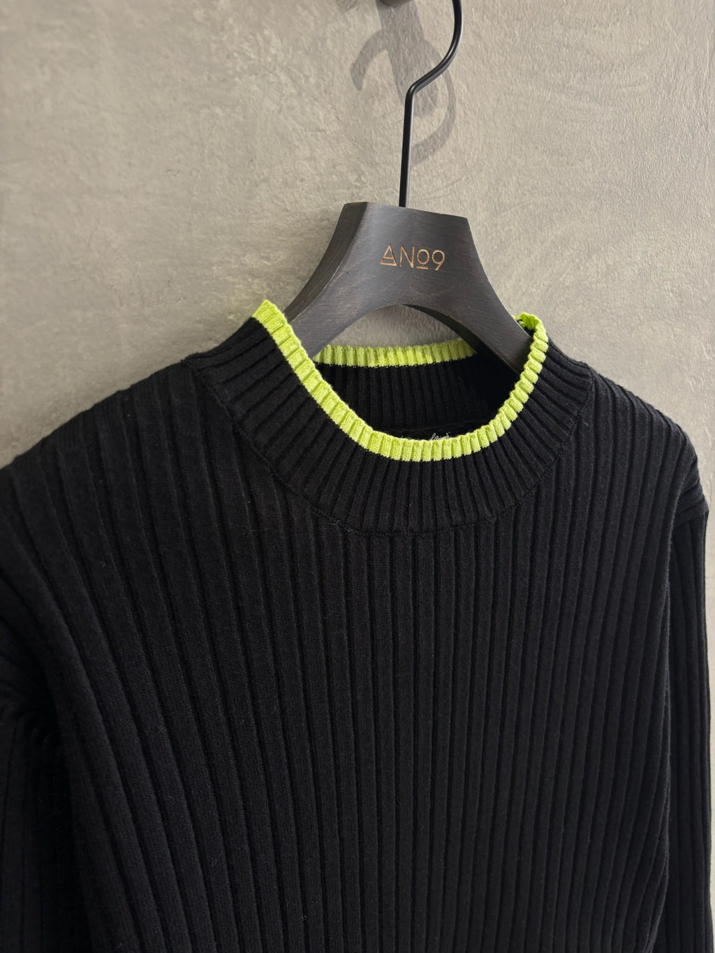 【再入荷】3カラー配色リブニット／LHELBIE