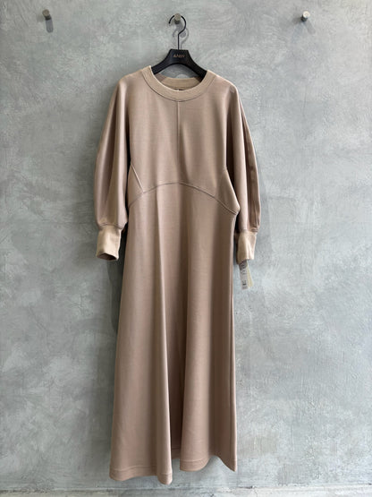 【再入荷】ドルマン切替ワンピース／Dignite collier