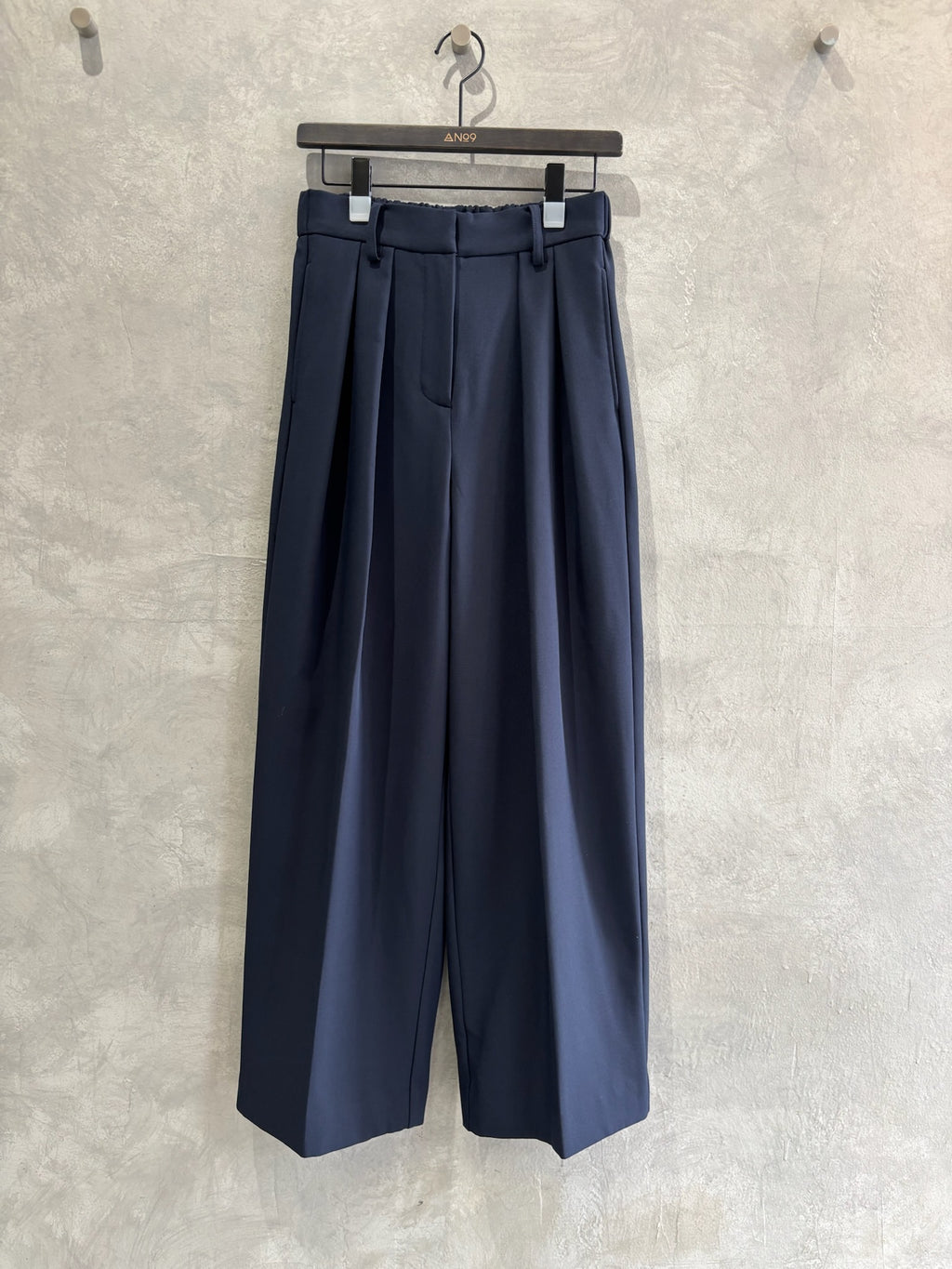 裏起毛タックワイドパンツ／Dignite collier