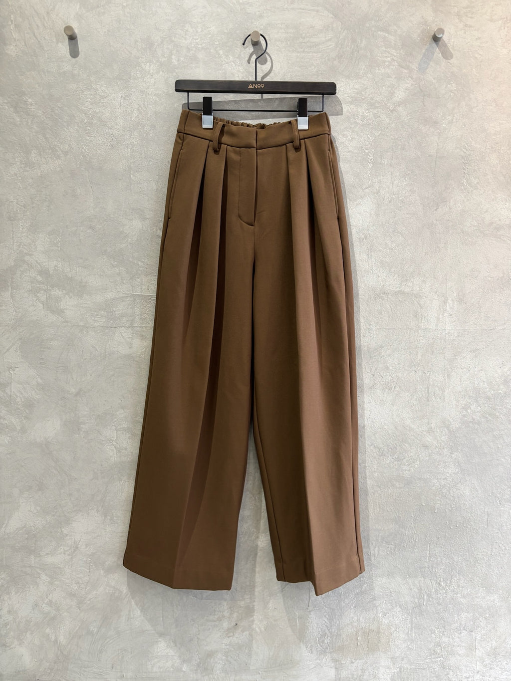 裏起毛タックワイドパンツ／Dignite collier