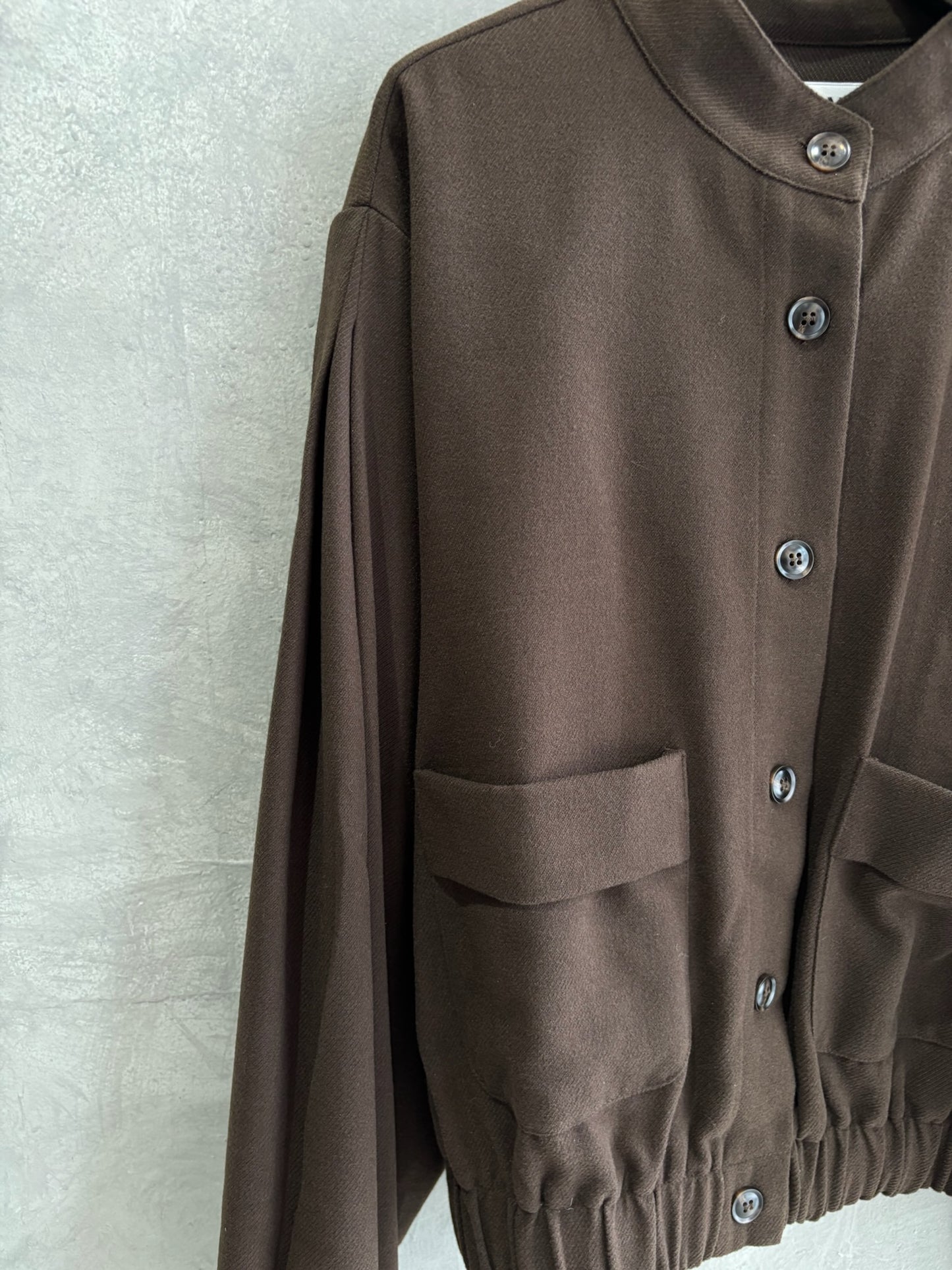 ワイドスリーブウーリーショートブルゾン／CYAN tokyo