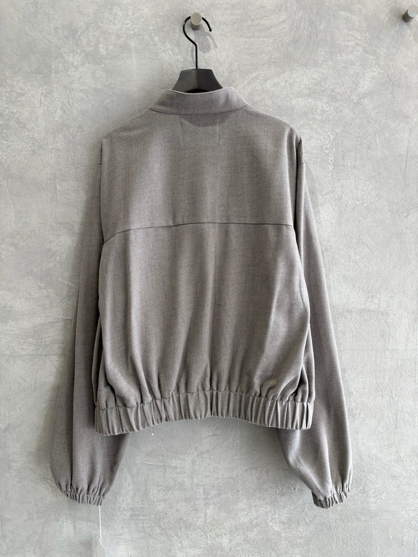 ワイドスリーブウーリーショートブルゾン／CYAN tokyo