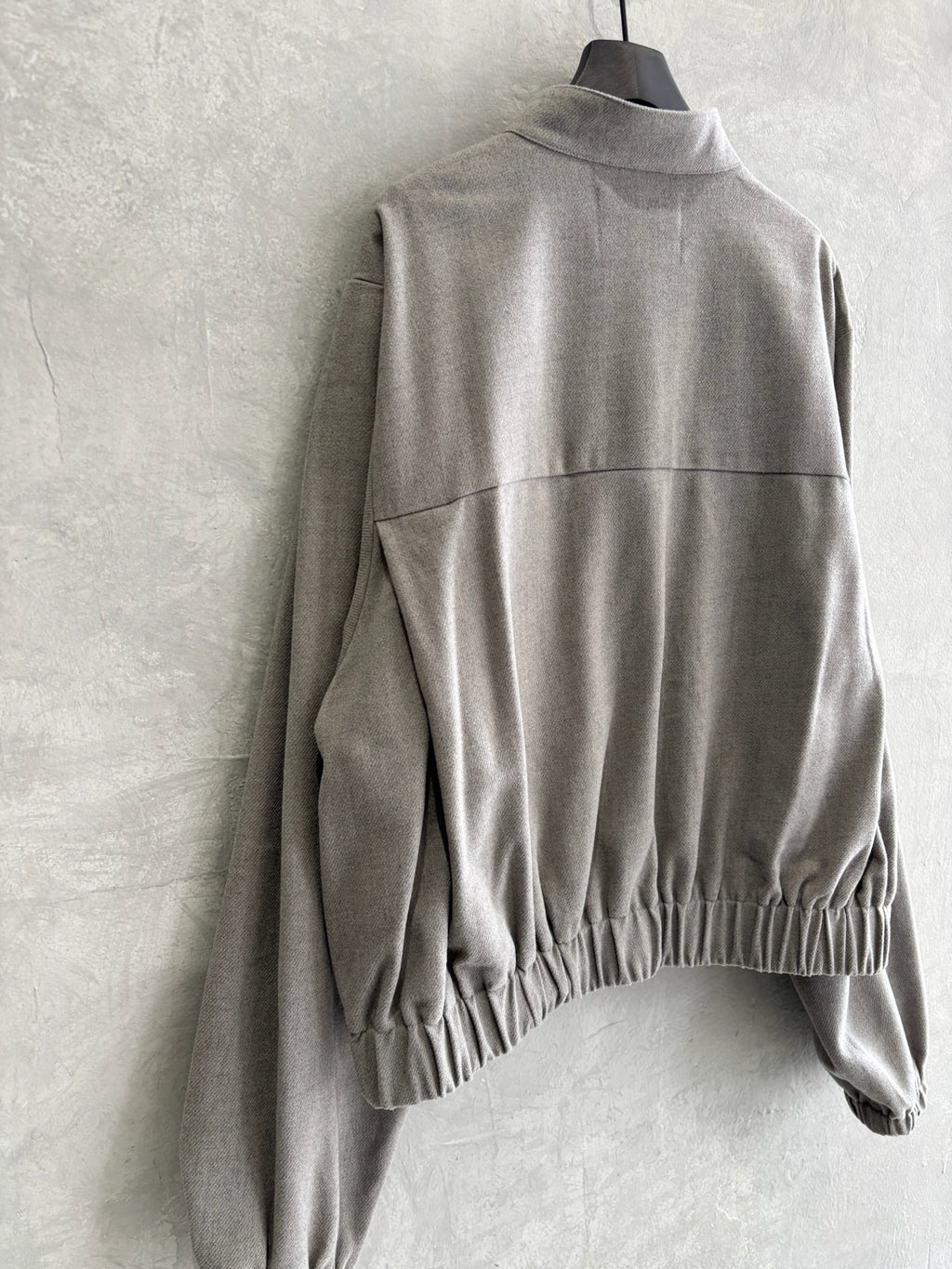 ワイドスリーブウーリーショートブルゾン／CYAN tokyo