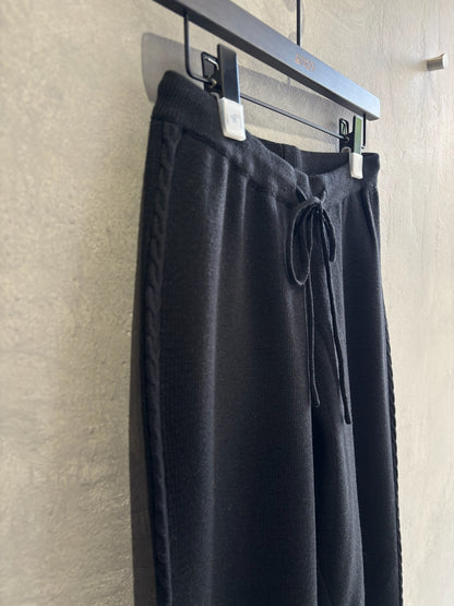 ケーブルラインニットジョガーパンツ／CYAN tokyo