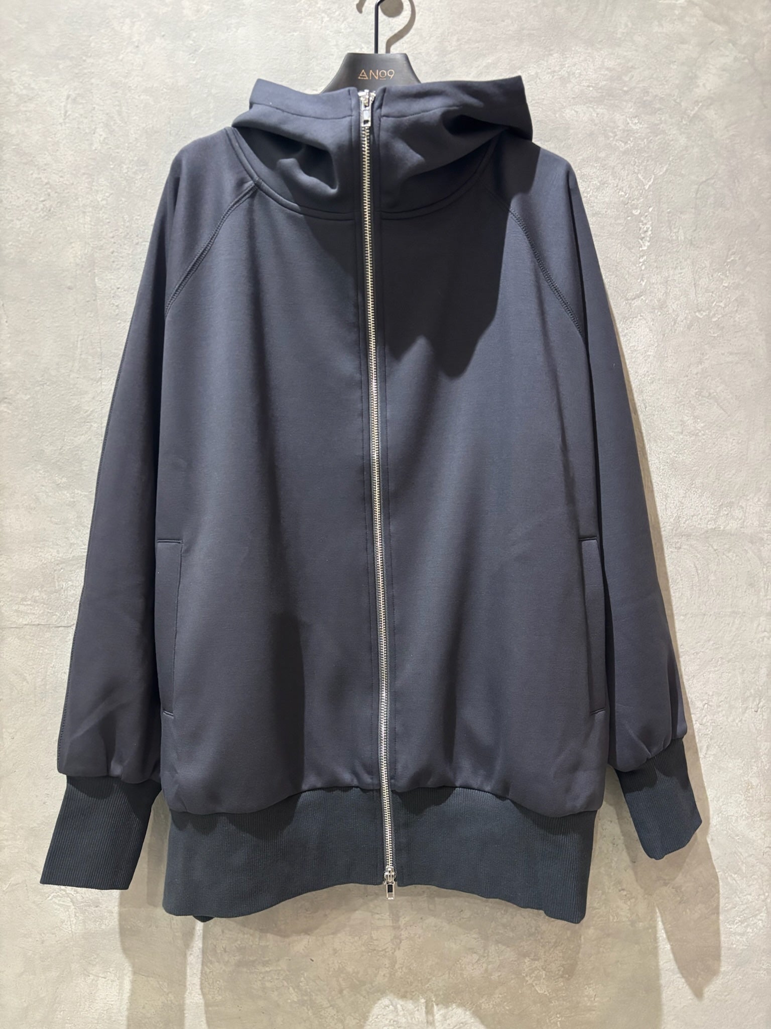 ジップアップロングパーカー