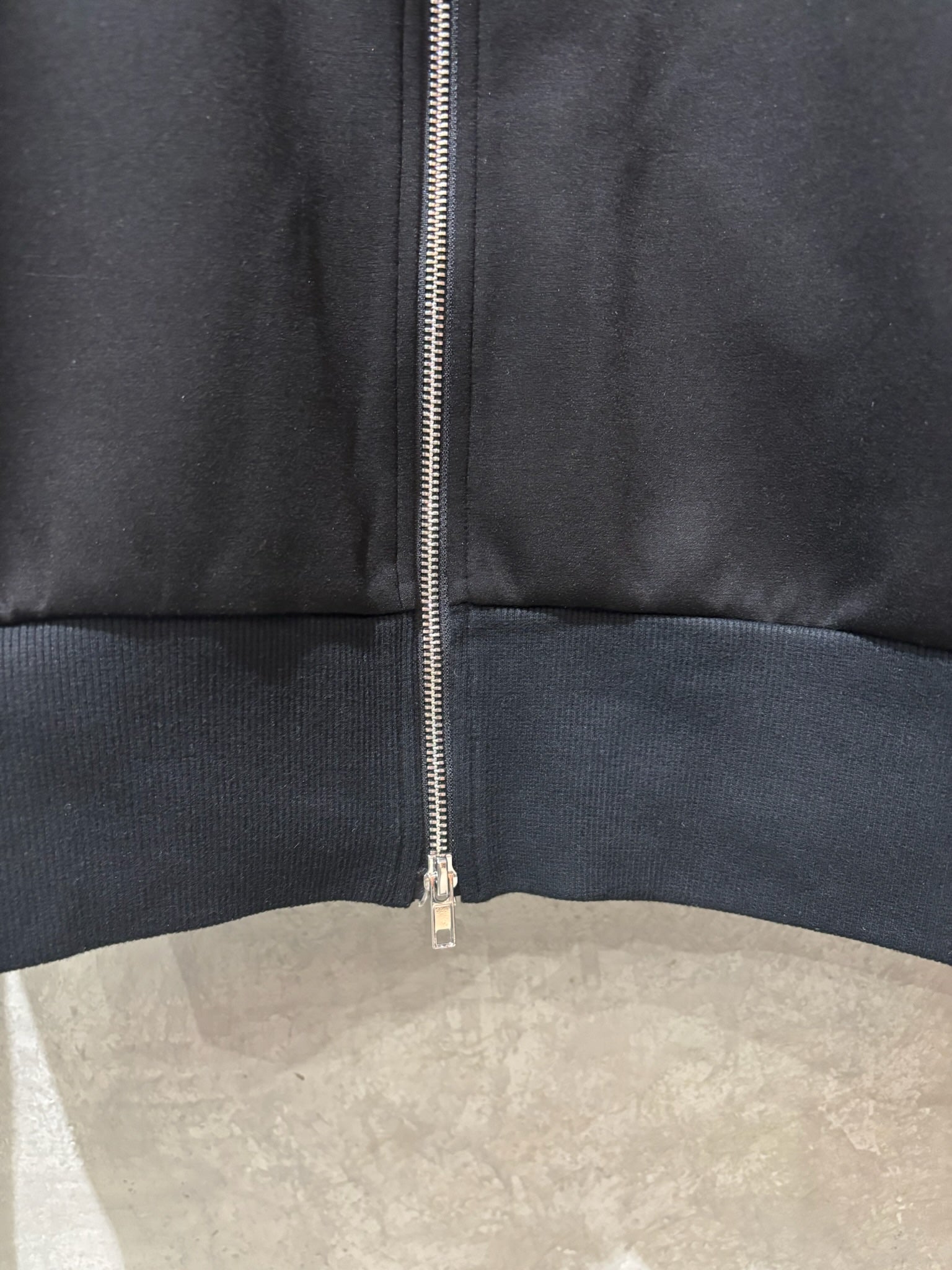 ジップアップロングパーカー