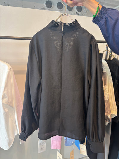 【予約⚡︎販売】レースブラウス／MG BL - 27004 - S／MARGAUX VINTAGE／2027 PRE SPRING COLLECTION