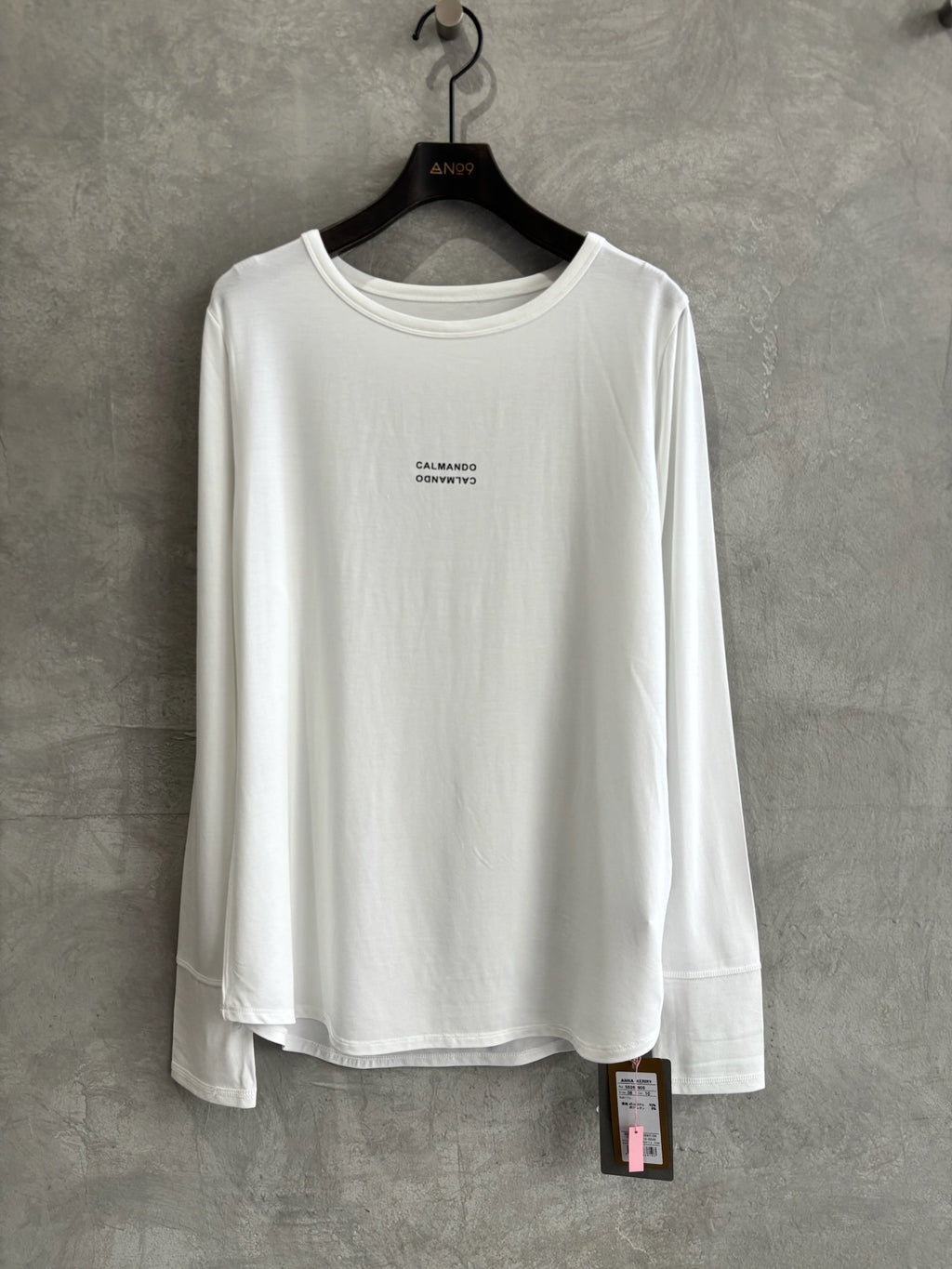 ロゴさらさらロンT／Anna Kerry