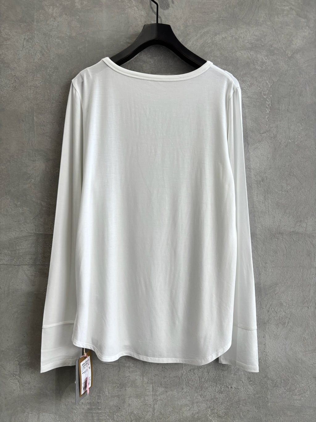 ロゴさらさらロンT／Anna Kerry