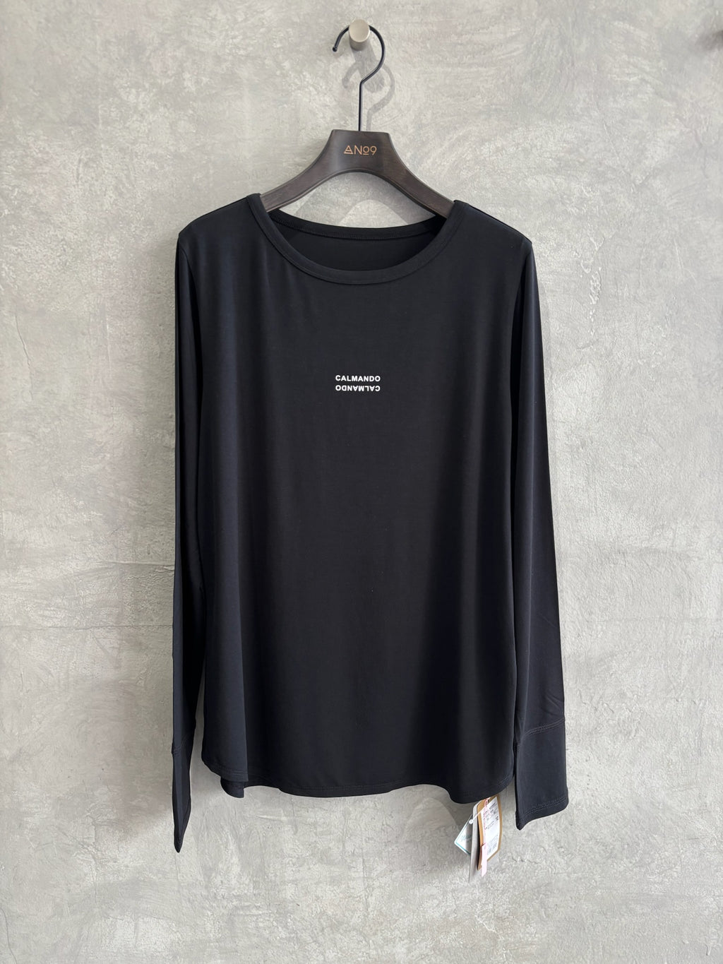 ロゴさらさらロンT／Anna Kerry