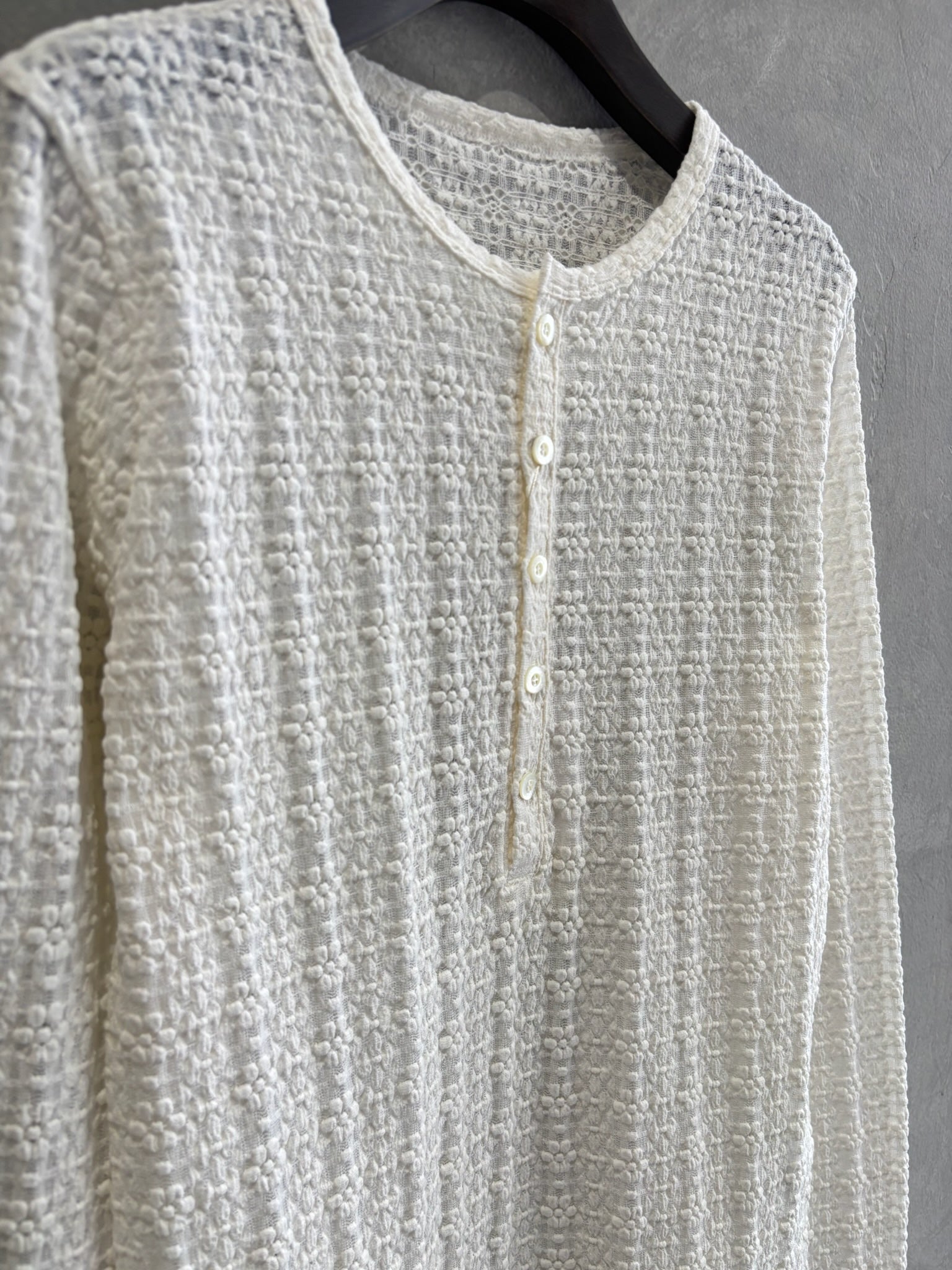 ヘンリーネックカットソー／8611002／LE MÉLANGE