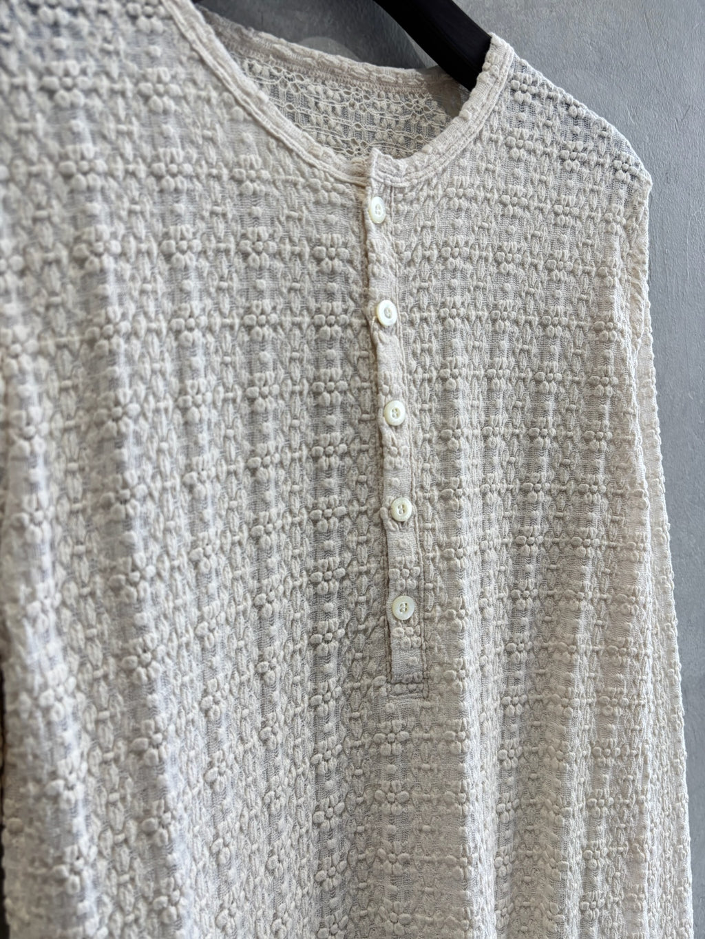 ヘンリーネックカットソー／8611002／LE MÉLANGE