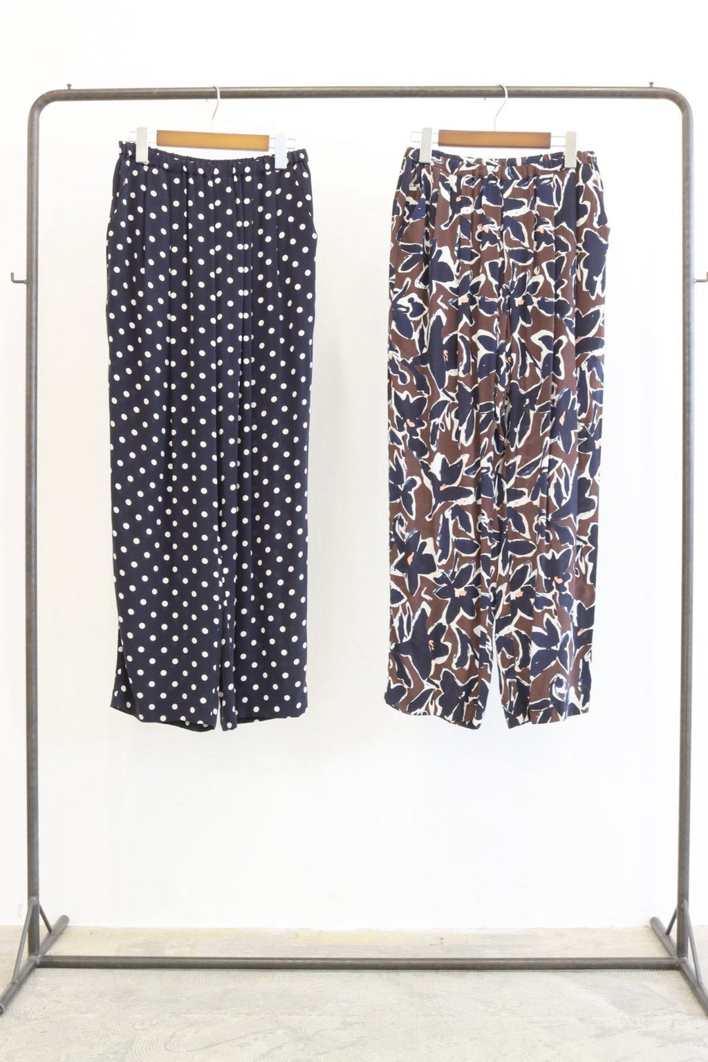 【予約⚡︎販売】ドット柄・花柄プリントパンツ／8713503／LE MÉLANGE／2027 SS #1