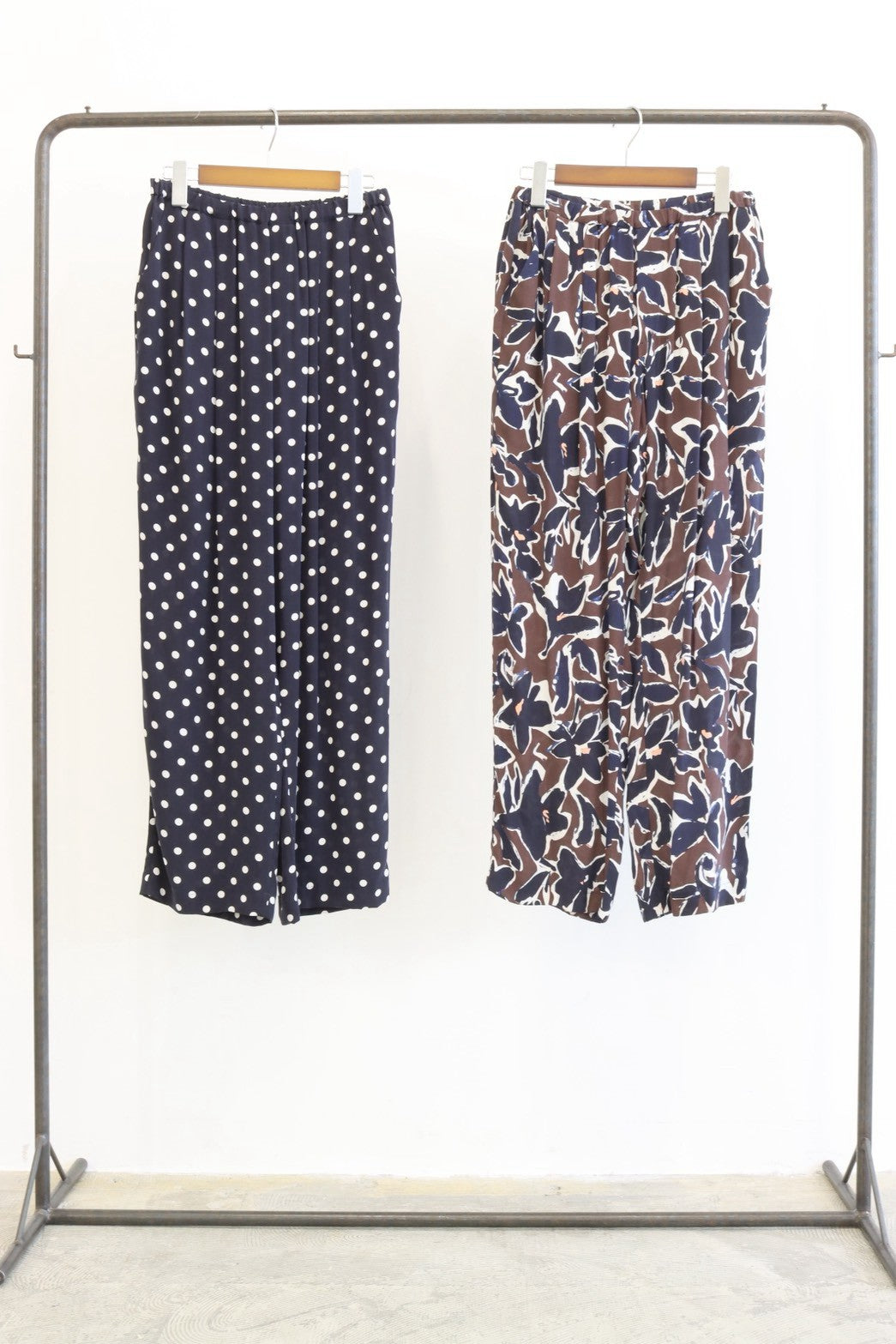 【予約⚡︎販売】ドット柄・花柄プリントパンツ／8713503／LE MÉLANGE／2027 SS #1