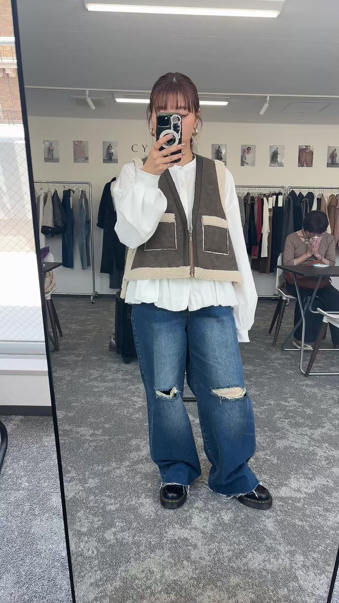 【予約⚡︎販売】バックオーバームートンベスト／604499／CYAN tokyo／2026 AW#1